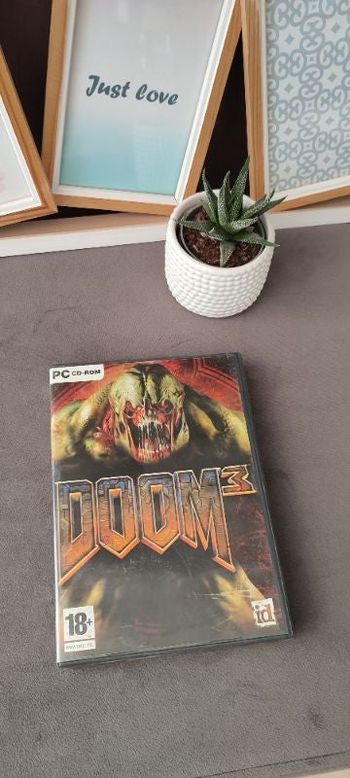 Doom 3 jeux PC 18+