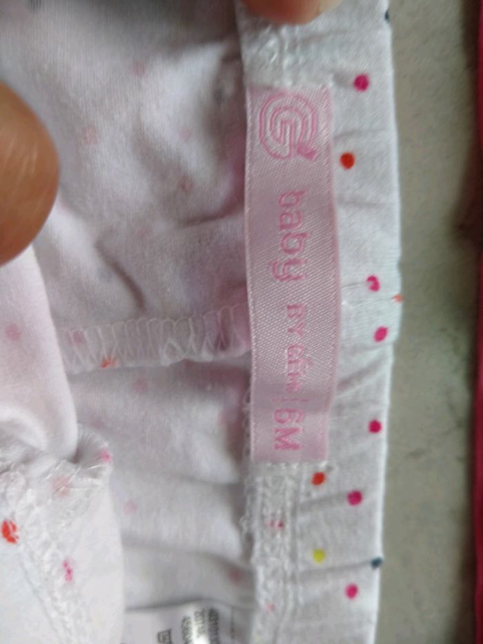 Ensemble débardeur rose et Panta court blanc à pois. bebe 6 mois - photo numéro 4