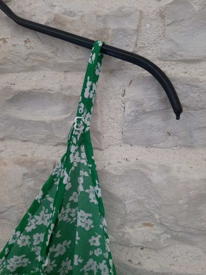 Robe d été verte et blanche "Shein" taille S (36) en très bon etat - photo numéro 6