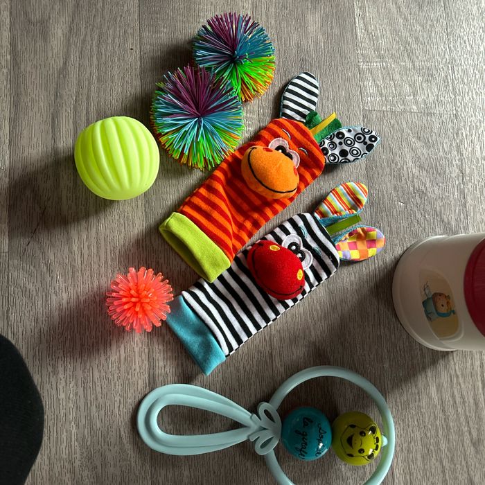 Lot de jouets - photo numéro 4