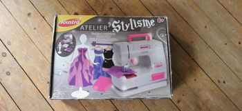 Atelier stylisme machine à coudre aprentissage