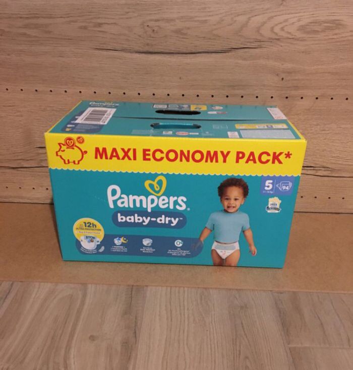 94 couches Pampers baby dry taille 5