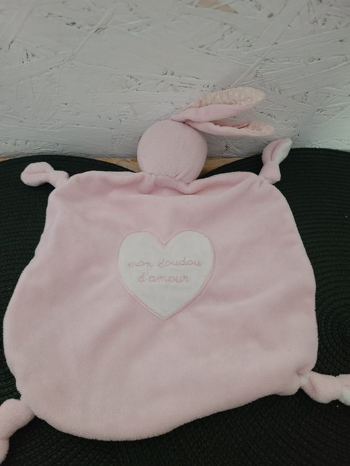 Doudou plat lapin DODIE rose blanc coeurs Mon doudou d'amour - photo numéro 4