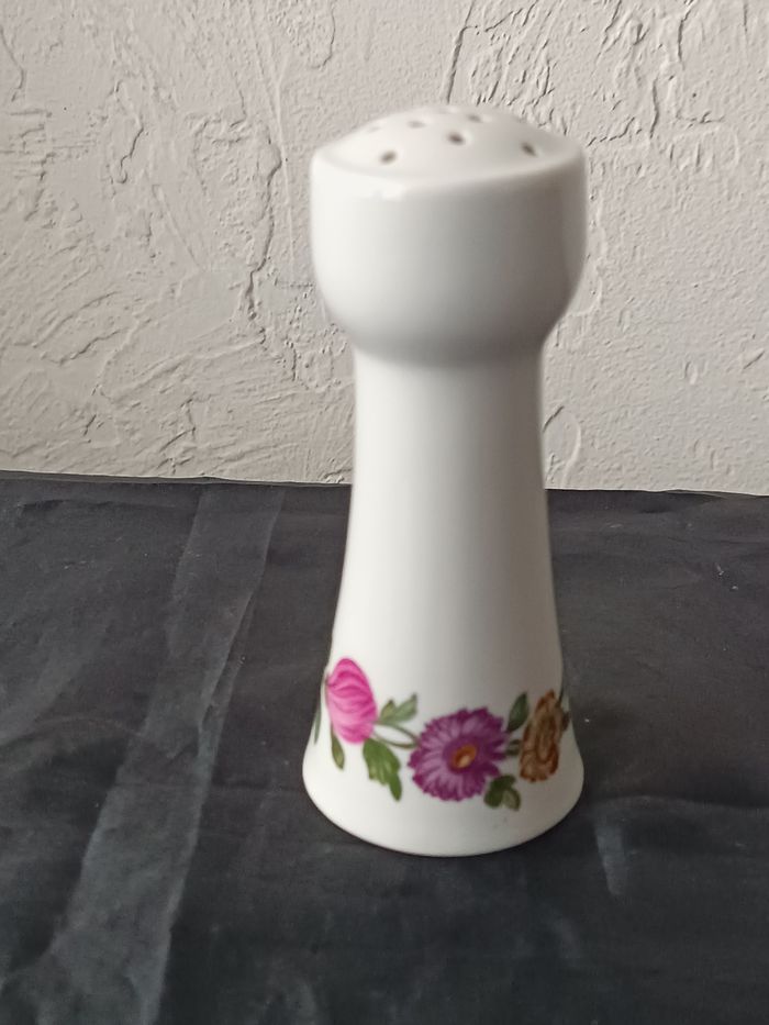 Salière porcelaine de Paris France - photo numéro 4