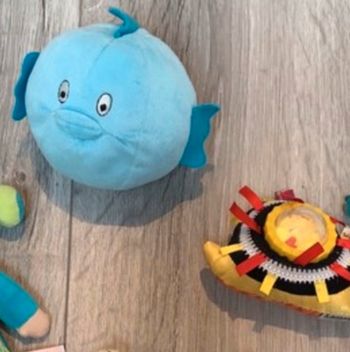 Lot de 2 peluches bébé