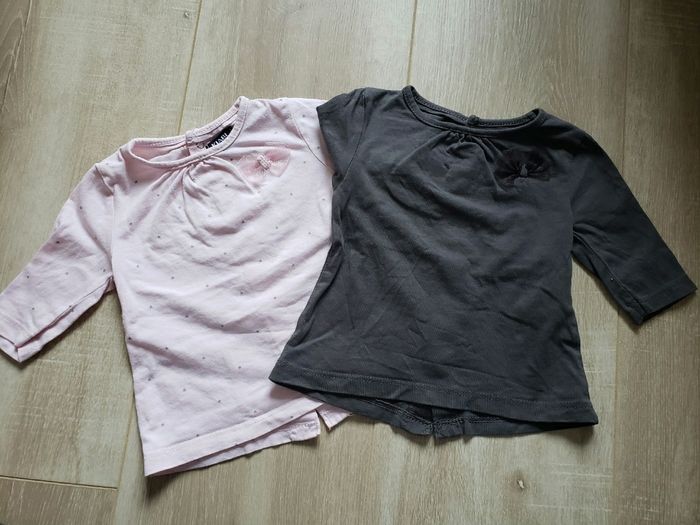 Lot de deux t-shirts taille 1mois