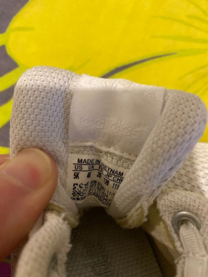 Adidas : Basket mixte taille 20 - photo numéro 6
