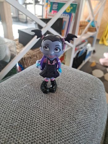 Vampirina