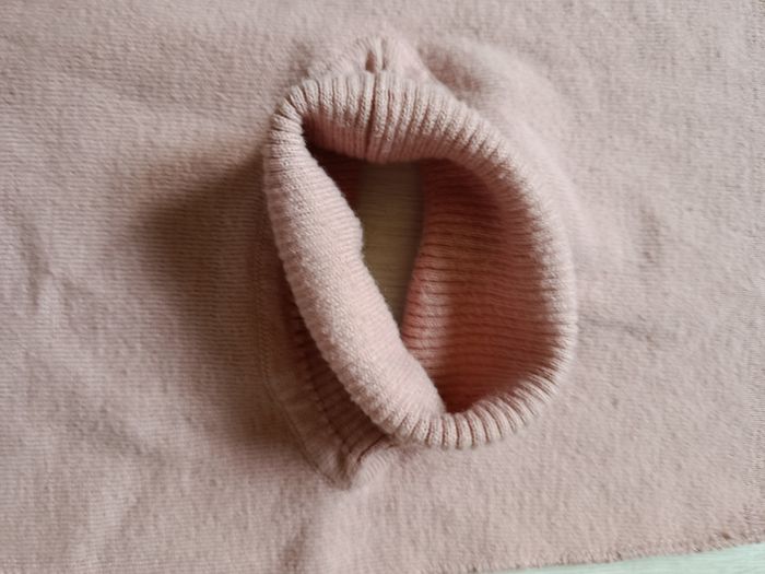 Tour de cou marque Kiabi taille unique - photo numéro 2