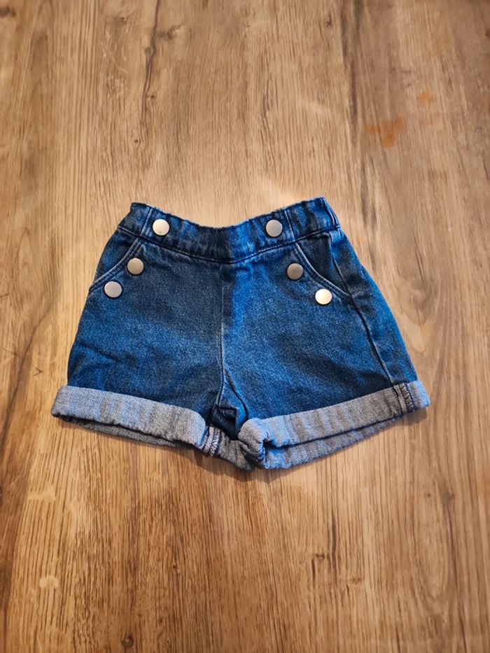 Short vertbaudet taille 2 ans