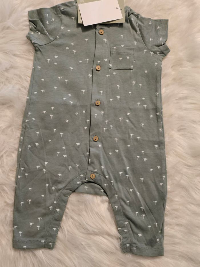 NEUVE (non portée🏷💙💙😍🤩 superbe  combinaison  3 MOIS  garçon ou mixte  💙 💙😍🤩