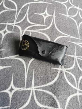Pochette pour lunette ray-ban
