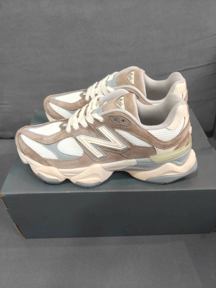 New Balance 9060 Kaki 39.5