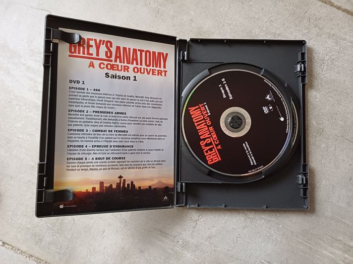 Coffret DVD Grey's anatomy A coeur ouvert saison 1 - photo numéro 4