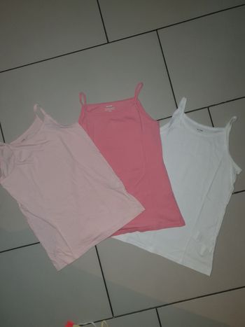 Lot 3 débardeur 12 ans