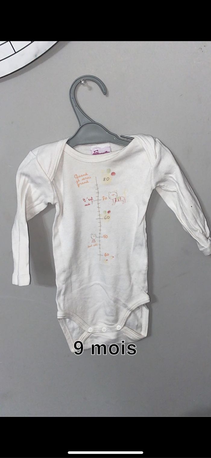 Lots de bodys - photo numéro 4