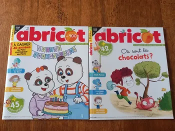 Livres d'activités "Abricot" Neufs.