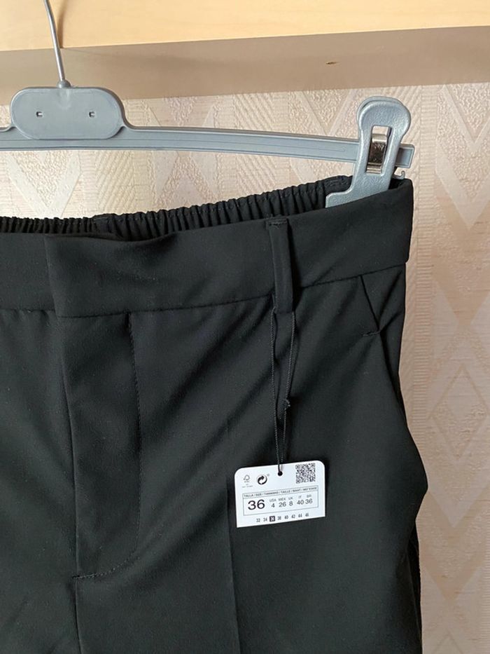 Superbe beau pantalon taille haute à pince Zara noire neuf avec étiquette taille 36 - photo numéro 3