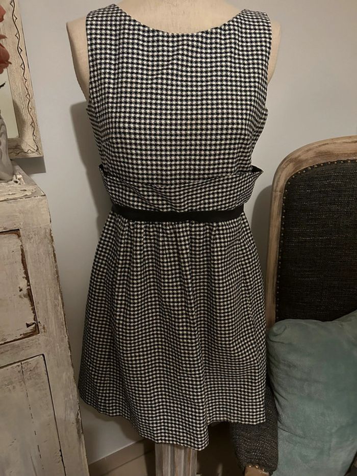 Robe red Valentino taille 38