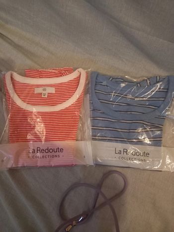 Lot 2 Tee-shirts neuf t.14ans