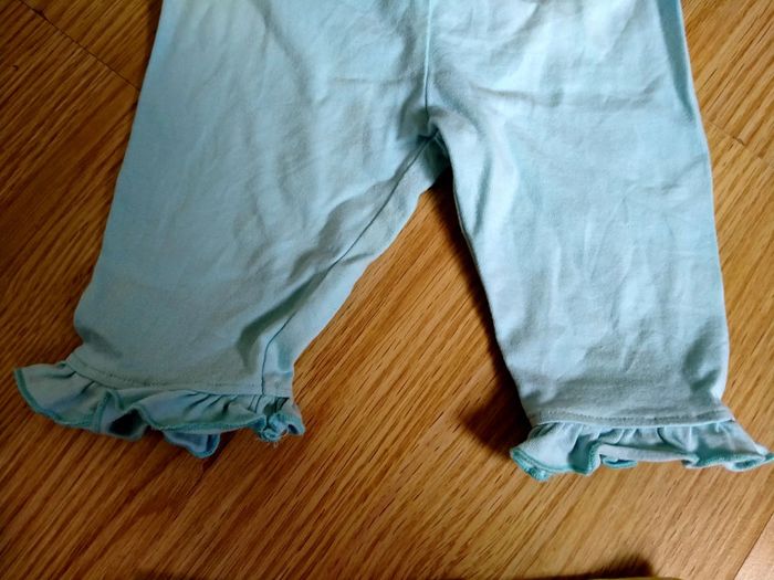 Lot de 2 pantacourt. Tex. Bébé 18 mois - photo numéro 5