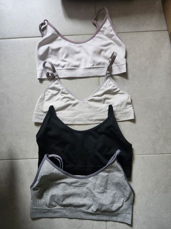 Lot 4 brassières taille S