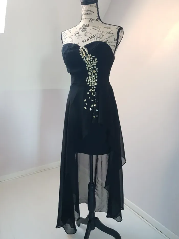 🖤 Robe bustier noire asymétrique – Eva & Lola – Taille S – Très bon état - photo numéro 1