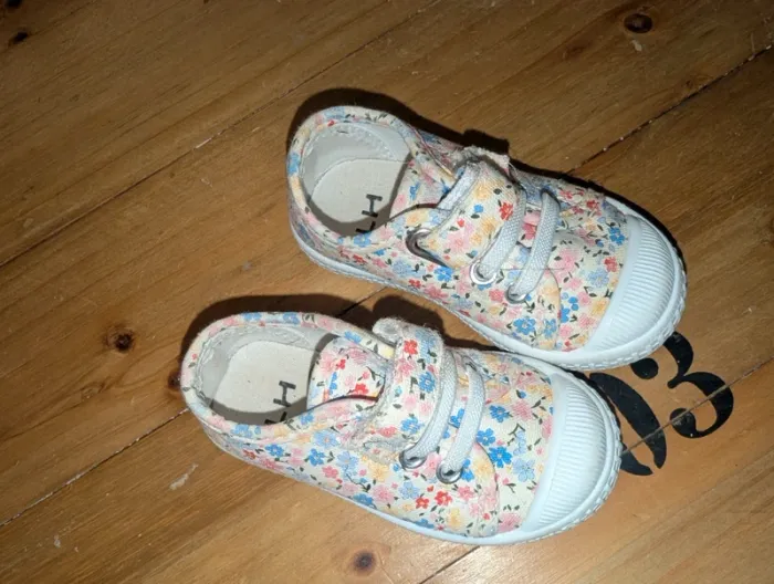 Chaussure en toile - photo numéro 2