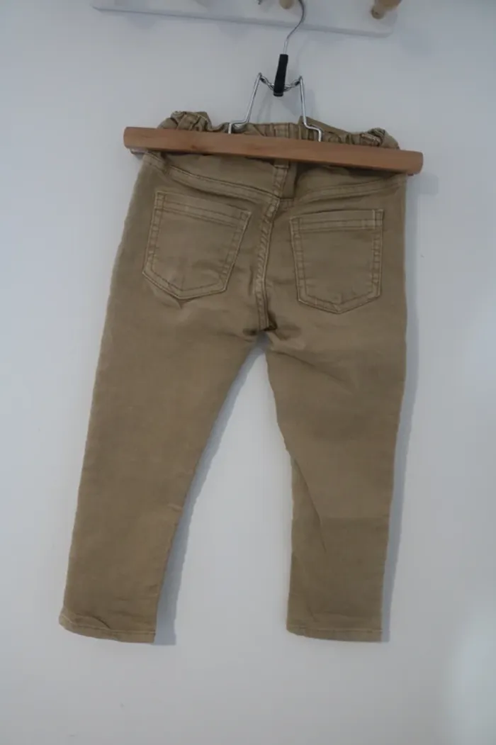 Ensemble hatu DPAM, pantalon Gémo et gilet Primark 3 ans - photo numéro 4
