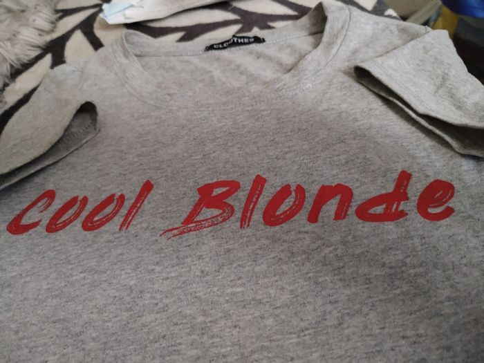 Tee shirt "Cool Blonde" magasin Kaan 94% coton - photo numéro 2