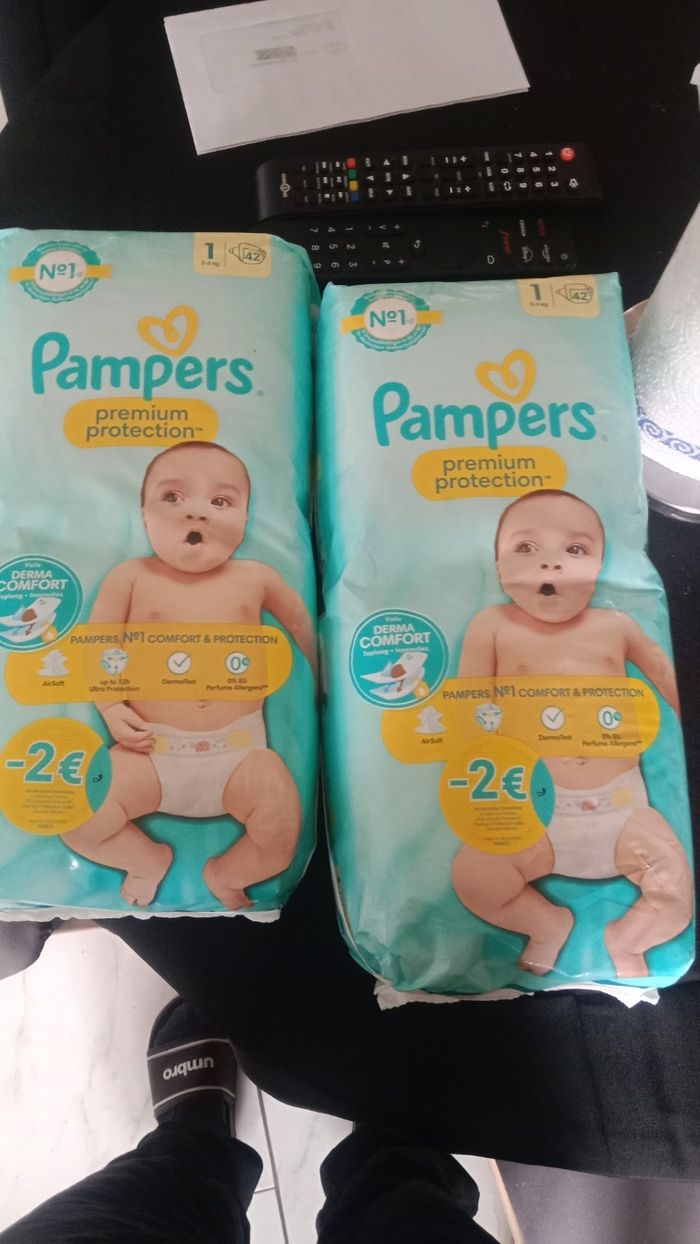 Vend paquet de couches Pampers plus paquet de lingettes - photo numéro 2
