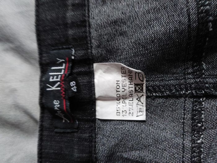 N°242  Jean avec élastique sur les coté. - photo numéro 4