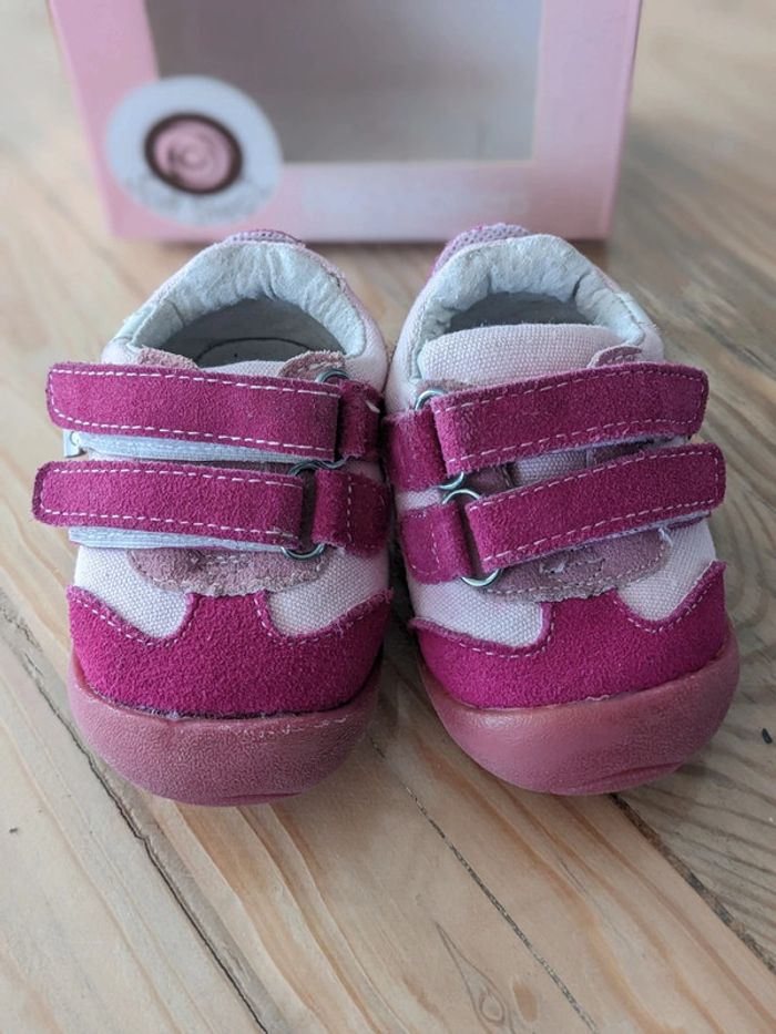 Chaussure premier pas - taille 18/19 très bon etat - photo numéro 2