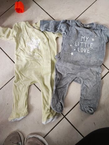 Lot pyjamas 6 mois