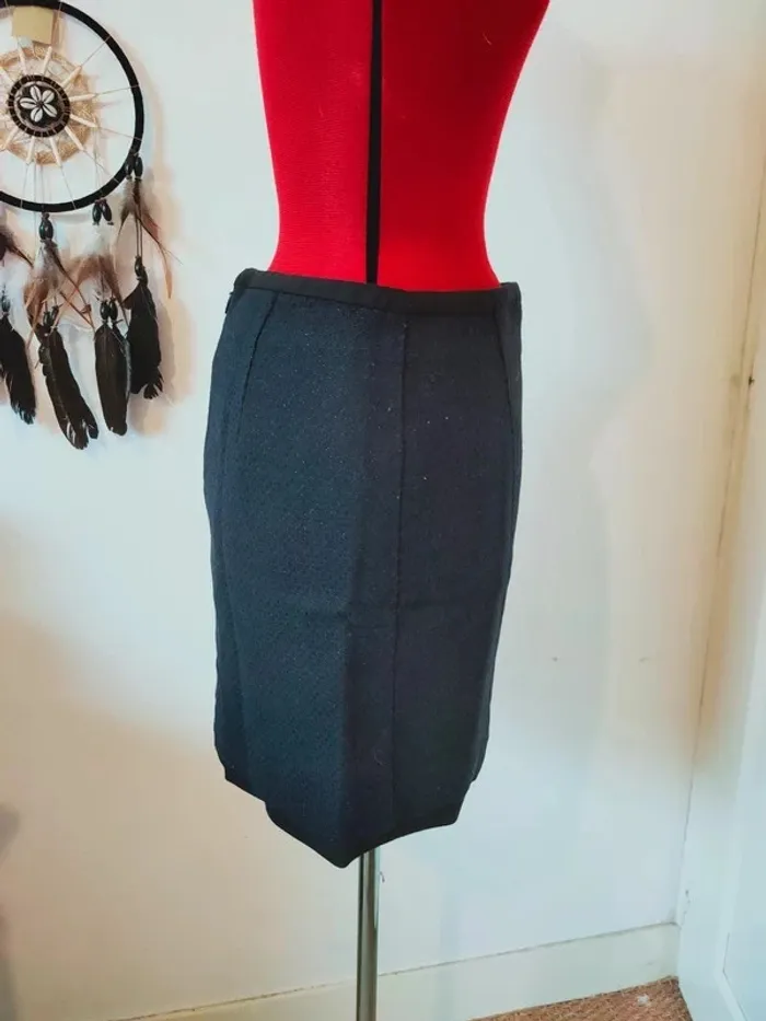 Jupe courte - photo numéro 2