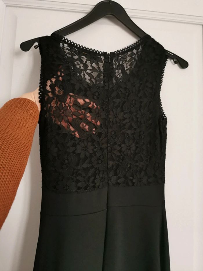 Robe noire dentelle - photo numéro 4