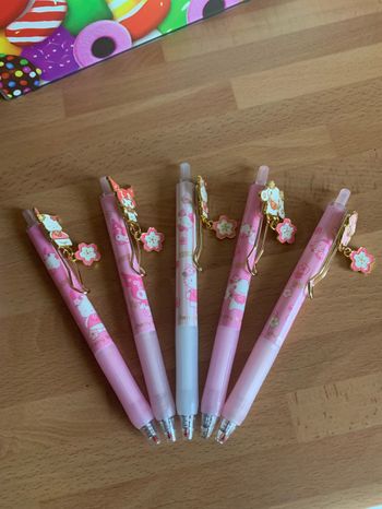 5 Stylos Sanrio