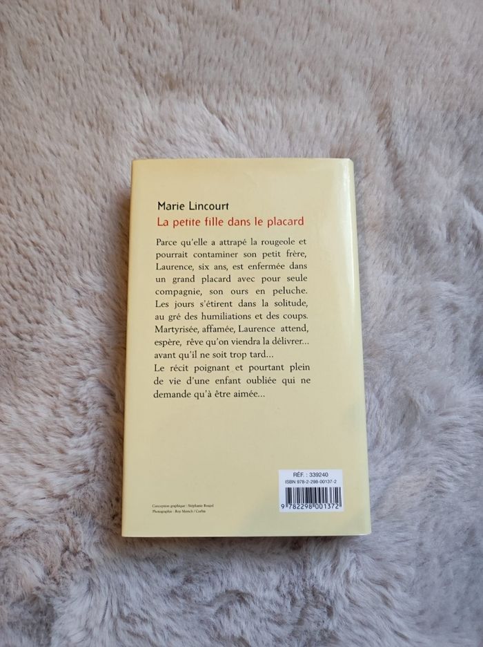 La petite fille dans le placard - photo numéro 4