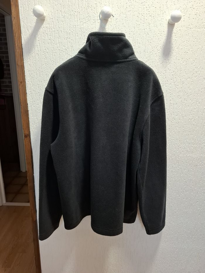 Beau gilet/veste homme polaire L gris anthracite zippé col montant très bon état - photo numéro 3