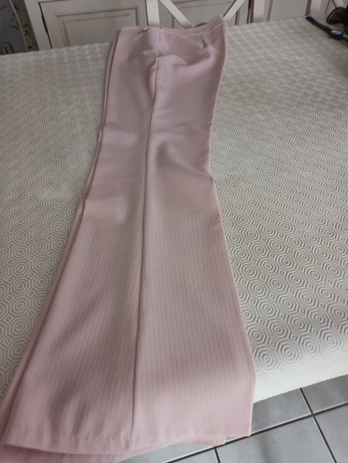 Pantalon rose T 38 large - photo numéro 2