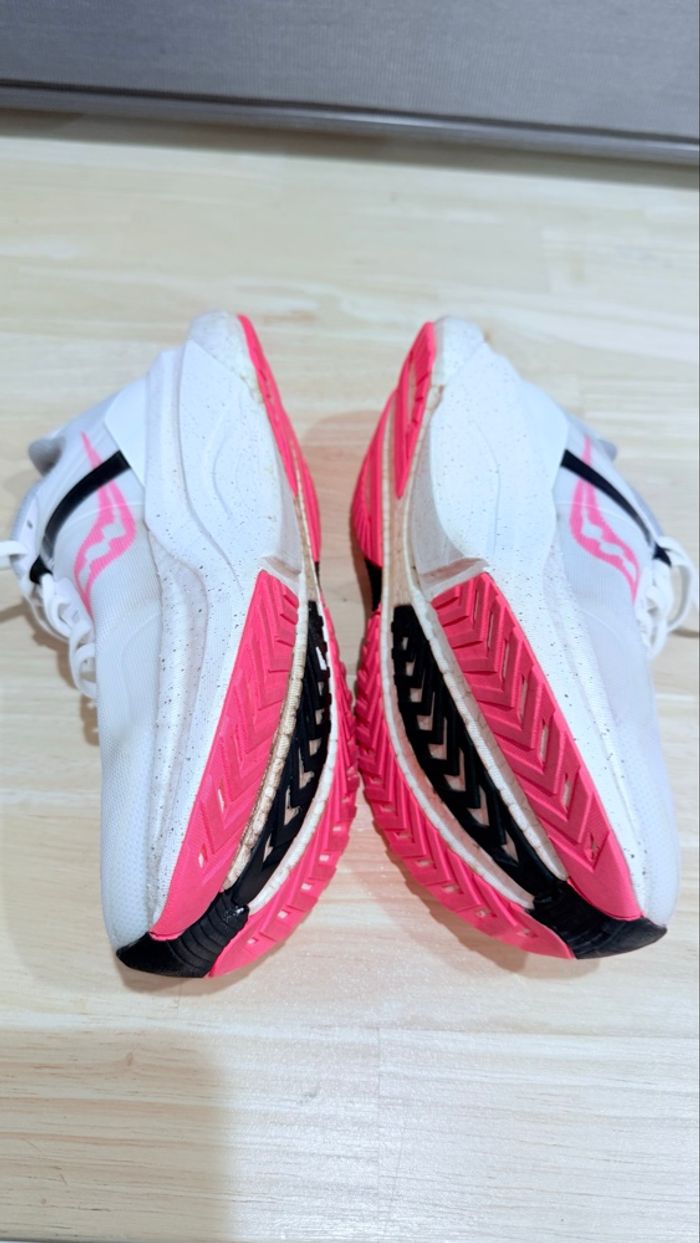 Basket Saucony - photo numéro 2