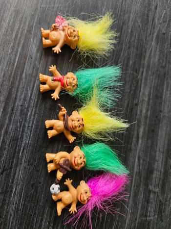 Lot de 5 mini trolls