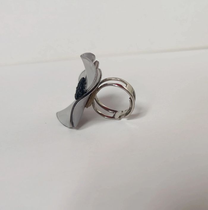 Bague fantaisie anémone - photo numéro 2