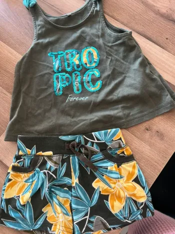 Ensemble short + débardeur