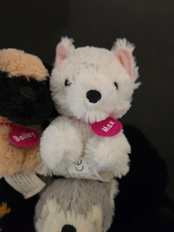 Lot de 4 peluches petits chiots 12cm - photo numéro 2