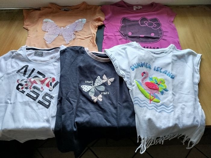 Lot vêtements fille 8 ans - photo numéro 2