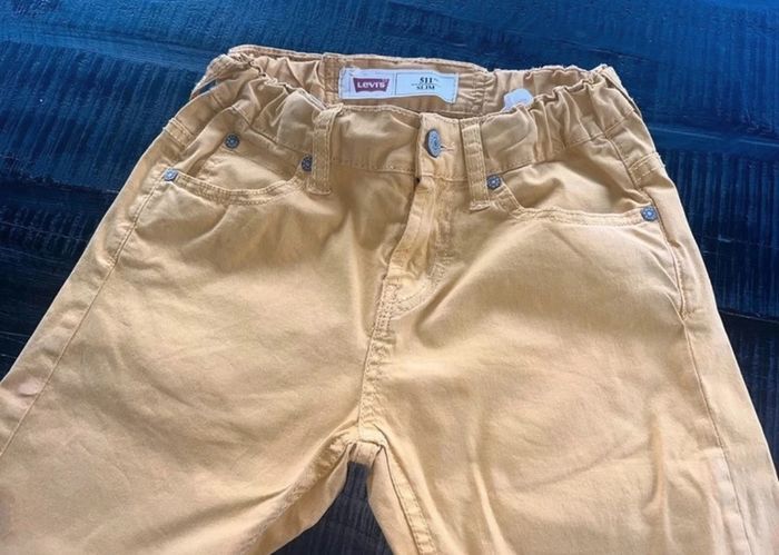 Bermuda / short levis 10 ans tbe peu porté - photo numéro 3