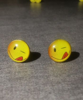 Boucles d'oreilles smiley