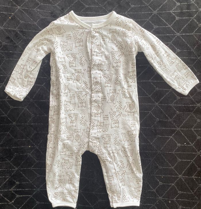Pyjamas 3 mois - photo numéro 2