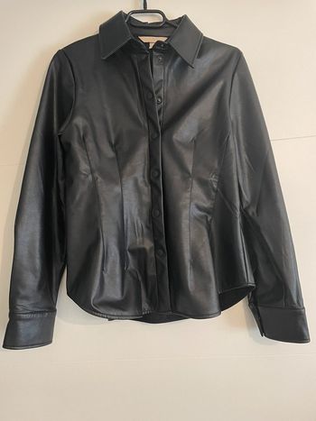 Chemise simili cuire